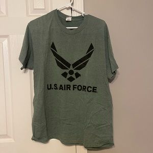 Green US Air Force graphic tee